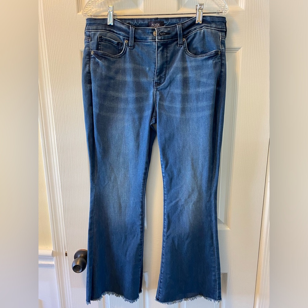 NYDJ Flare Foundry lift tuck, LIKE NEW stretch jeans, 8